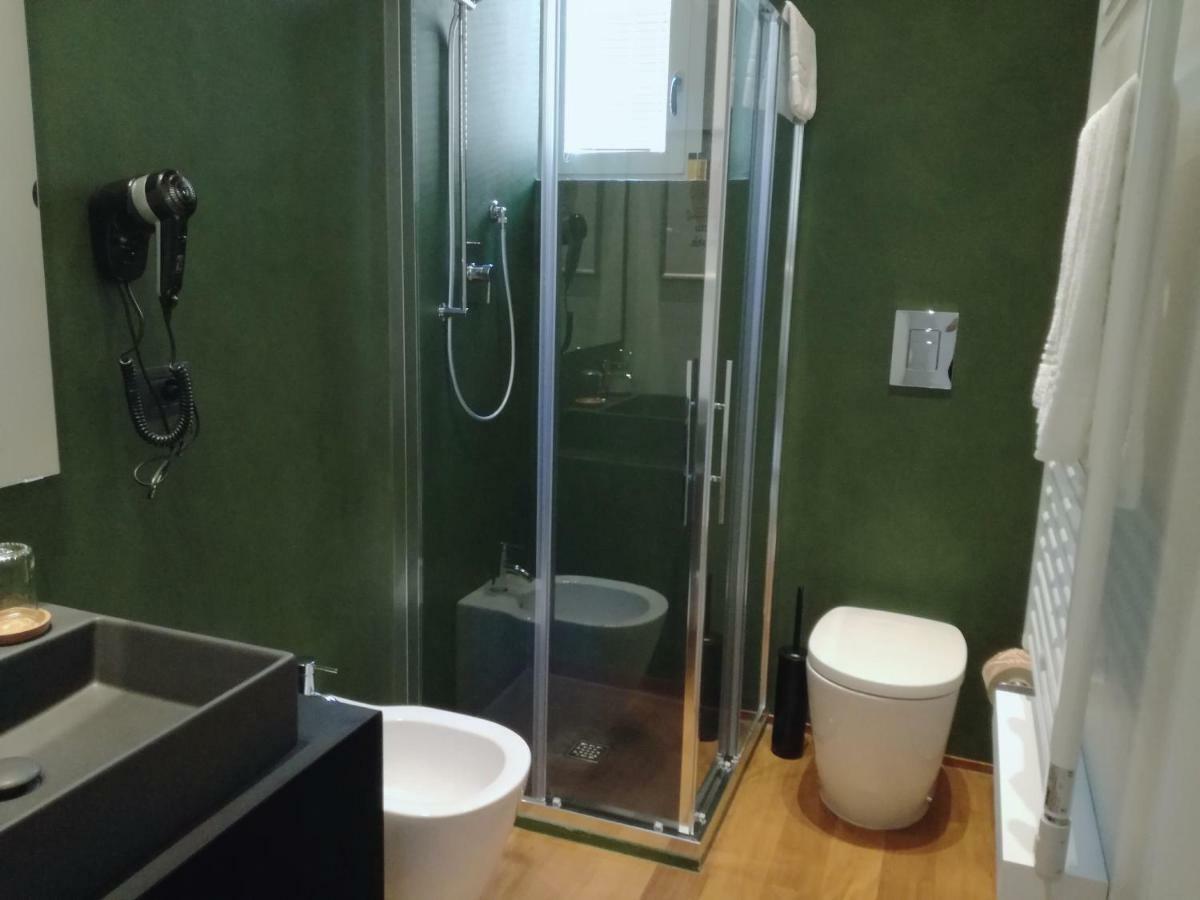 B&B Fabricanovantacinque Trani Bagian luar foto